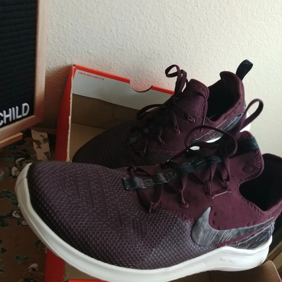 basketball sneakers tr